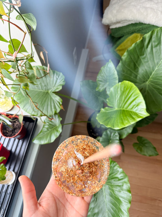 Gold Smoke Resin Incense Holder | Wishes & Wicks Candle Co.
